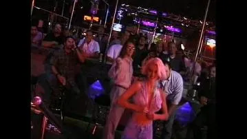 Julie rages stage performance